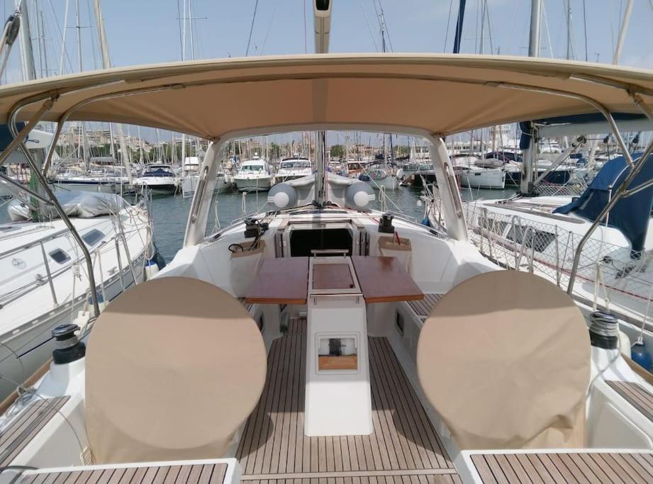 Bateau-hôtel Barco Acogedor En